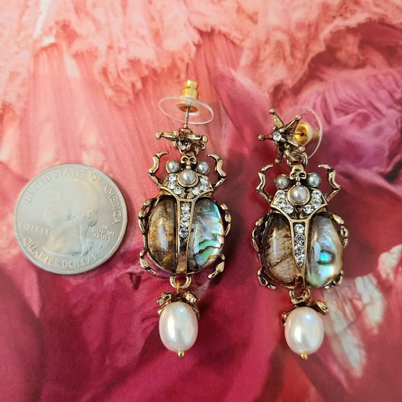 NEW Beetle Pearls & Crystal Iridescent Earrings - Picture 8 of 8